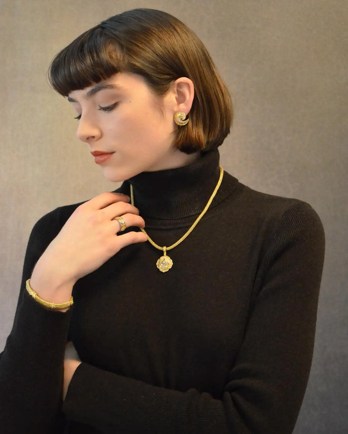 Platinum Band Ring with Diamonds and Granulation