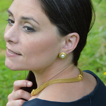 Necklace with hand woven chain: Golden Sapphire 5.54ct, Diamonds DEF VS .80ct, Golden Sapphire (in clasp) 1.18ct, 82.4gr 18k Gold.