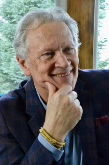 18Karat Gold Chain Bracelet with Sunstones and Fine Granulation