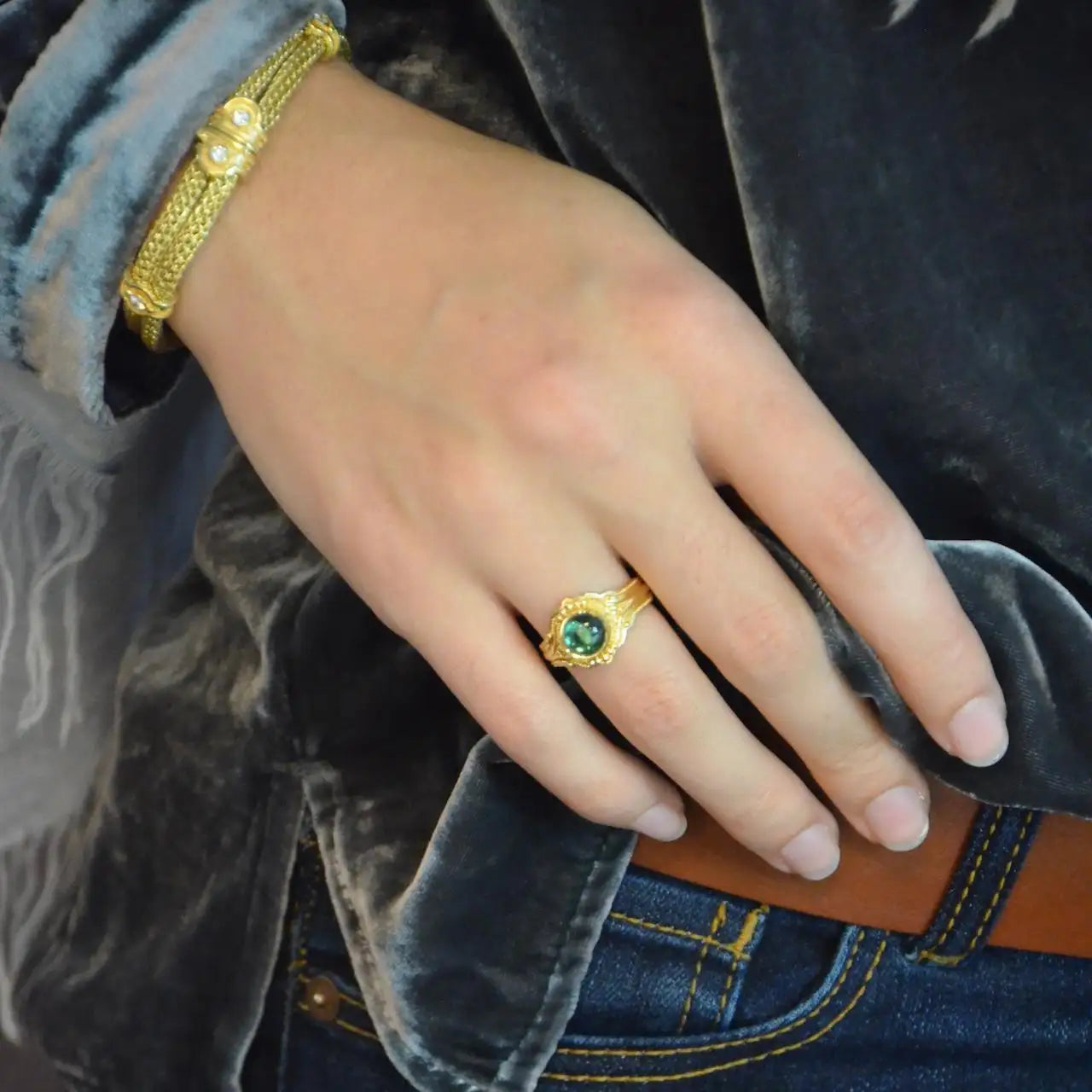 Kent Raible 18 Karat Gold Indicolite Ring with Granulation